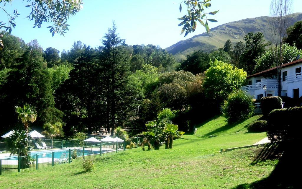 Las Ardillas Cabanas Y Suites La Falda Exteriör bild