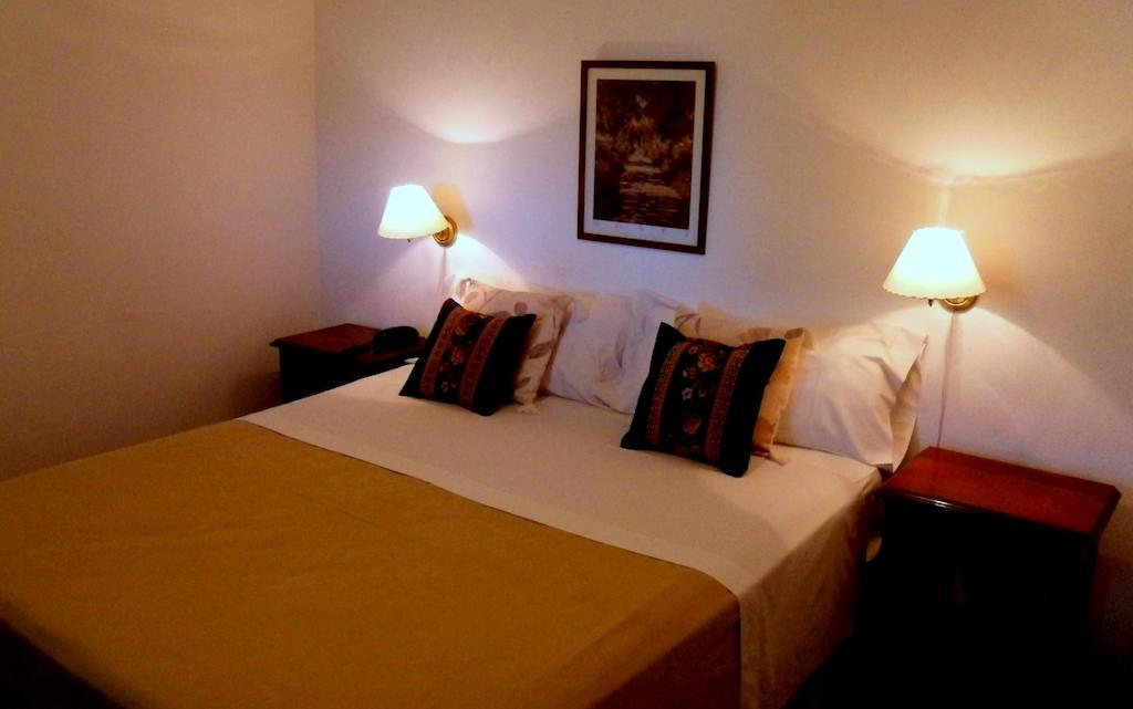 Las Ardillas Cabanas Y Suites La Falda Rum bild